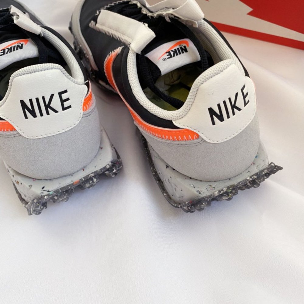Nike Waffle Racer Crater Photon Dust Crimson Grey Black Women Shoes CT19… - Picture 7 of 8